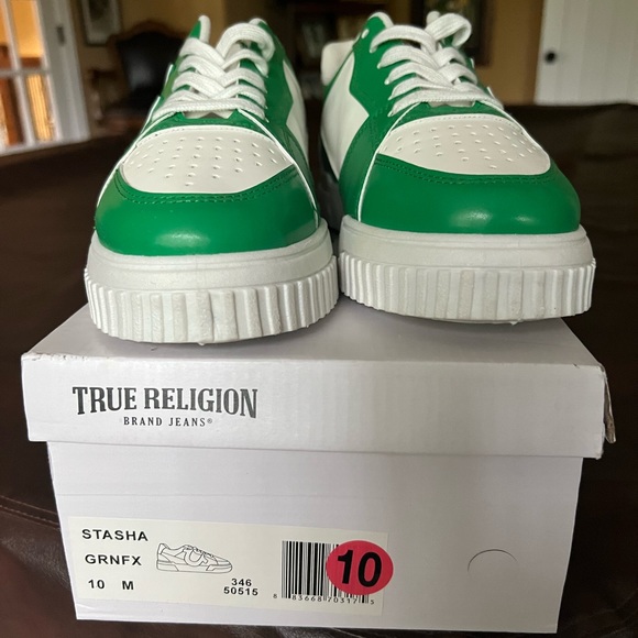 True Religion Stasha Sneaker w/ Tote - Picture 3 of 5